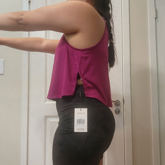 NWT Aybl Magenta Crop Tank - Picture 3 of 3